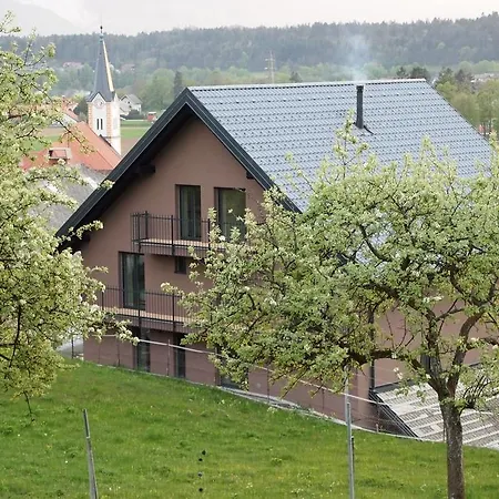 Frühstückspension Base Camp