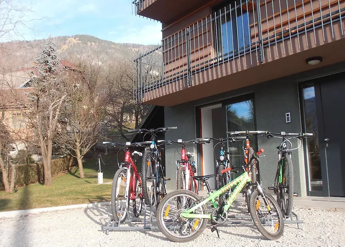 فندق مبيت وإفطار Base Camp Križe